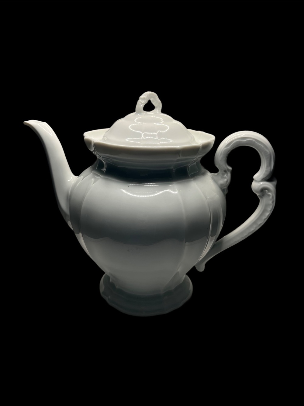 Vtg Furstenberg Porcelain White Tall 8”Coffee/ Tea Pot Heart Spout W. Germany